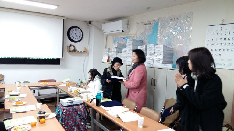 씨알여성회 신임이사 위촉장 수여